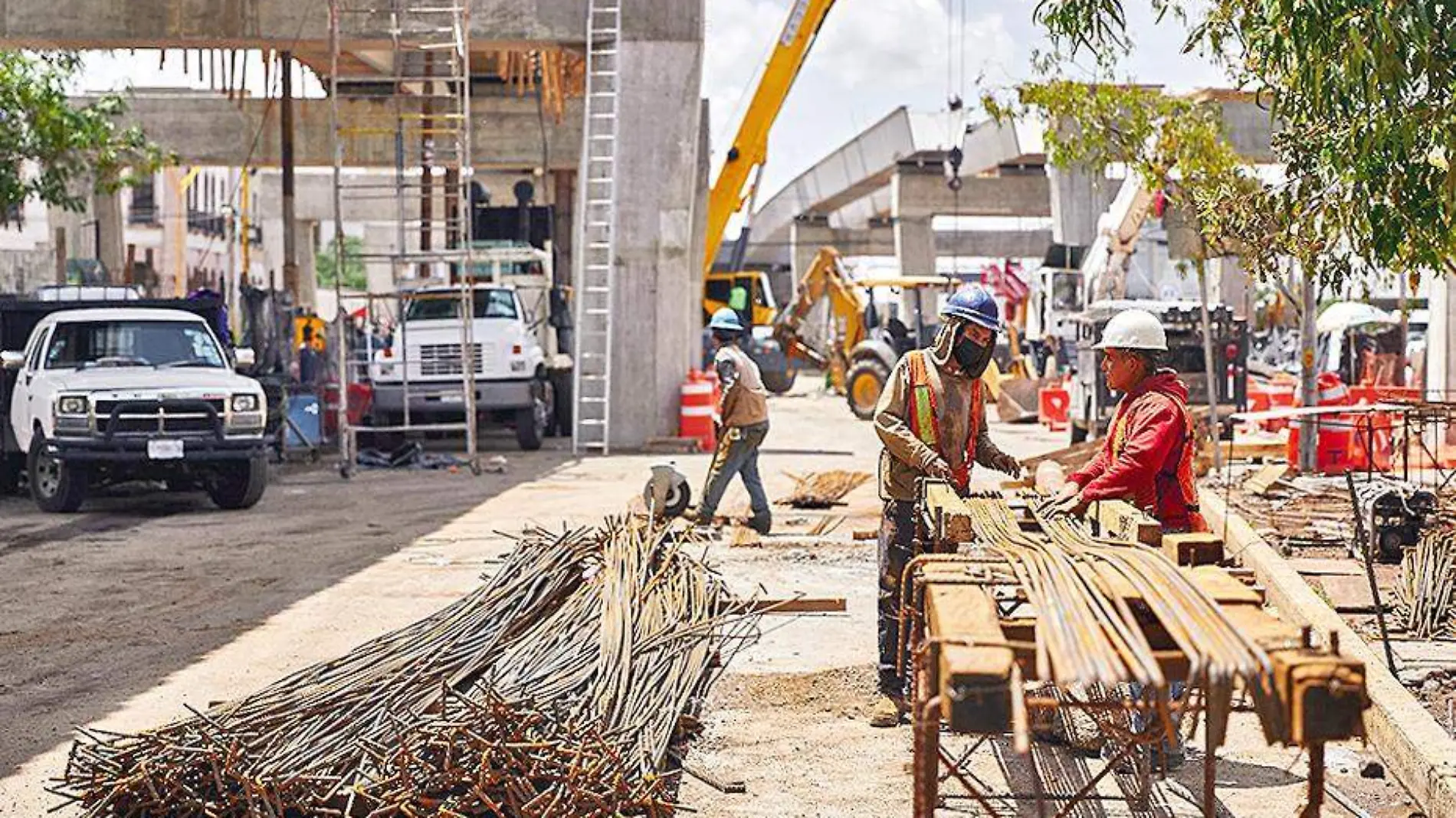 trabajadores en construccion